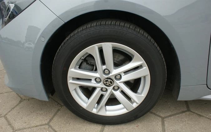 Toyota Corolla cena 109900 przebieg: 42624, rok produkcji 2021 z Nałęczów małe 277